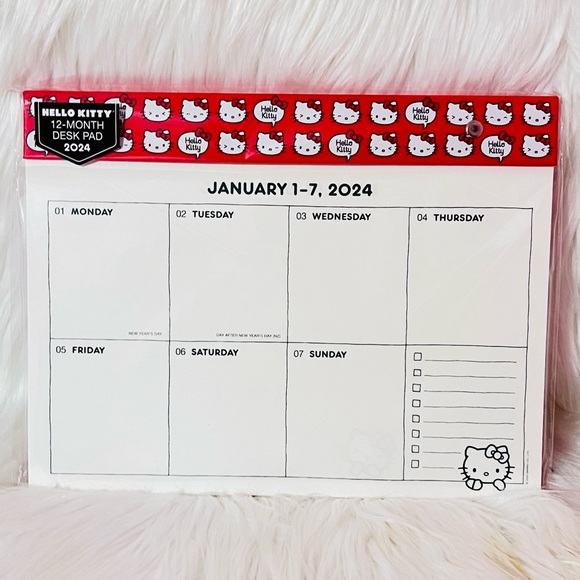 Hello Kitty Accessories - Hello Kitty 12 Month Desk Calendar